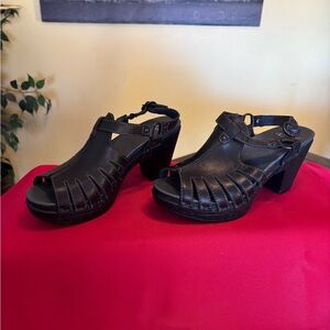 Dansko Randa Peep-Toe Block Heel Sandals Sz 39